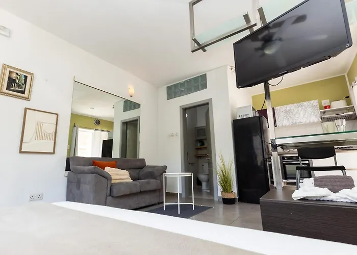 Pinewood * San Julián