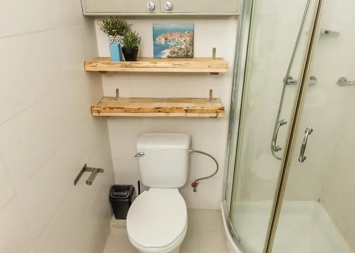 Pinewood * San Julián